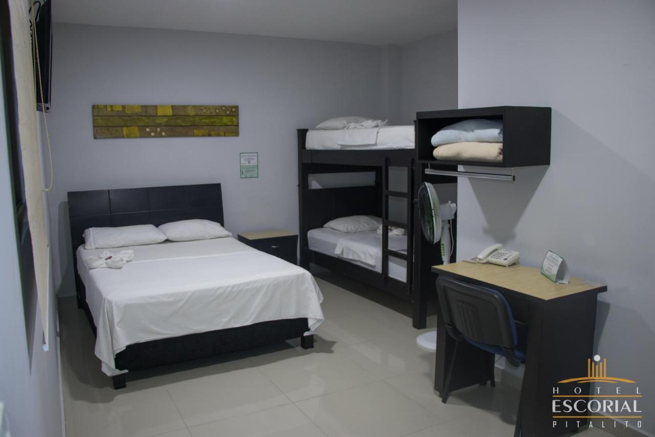 Hotel Escorial ピタリト エクステリア 写真